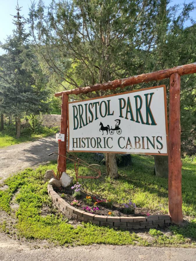 Bristol Cabins 라바 핫 스프링스 외부 사진